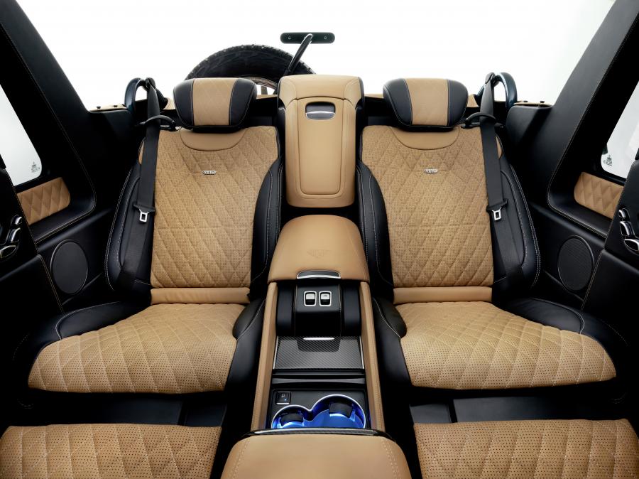 Интерьер Mercedes-Maybach G650 Landaulet 2017 года  (WW) (фото 26 из 52)